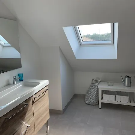 Villa Avec Piscine, Centre A Pied